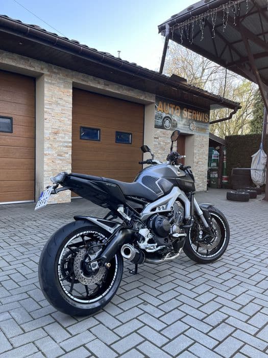 Yamaha mt 09 2014 ABS quickshifter arrow hyperpro