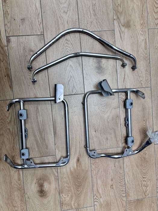 Oryginalny stelaż kufry boczna HONDA CRF 1100 Africa