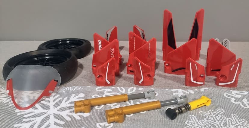 Lego Technic 42107 Ducati Panigale V4 R