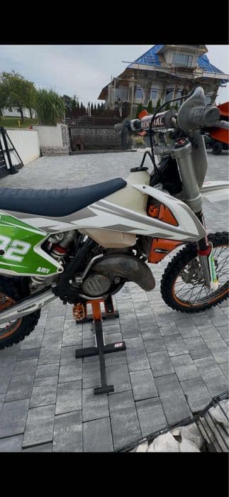 Sprzedam ktm 125 xcw po calym remacie silnika faktura do wgladu