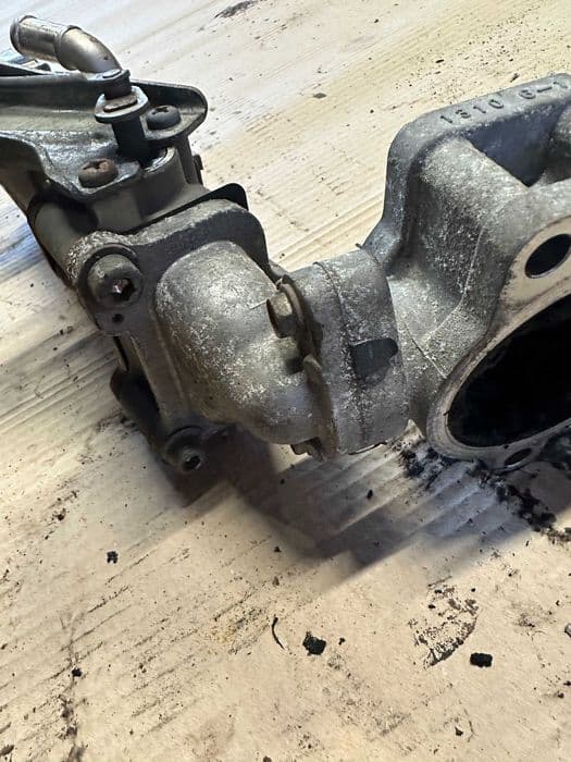 Toyota Hilux VII 05-15 Chłodnica Chłodniczka Spalin EGR 2.5 3.0 d4d