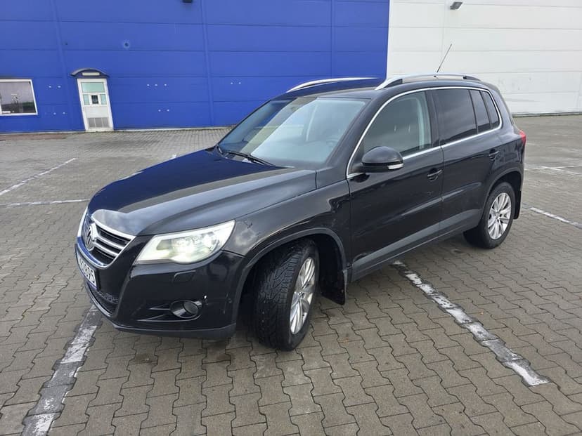 Volkswagen Tiguan 2.0TDI 4x4 do poprawek lakierniczych