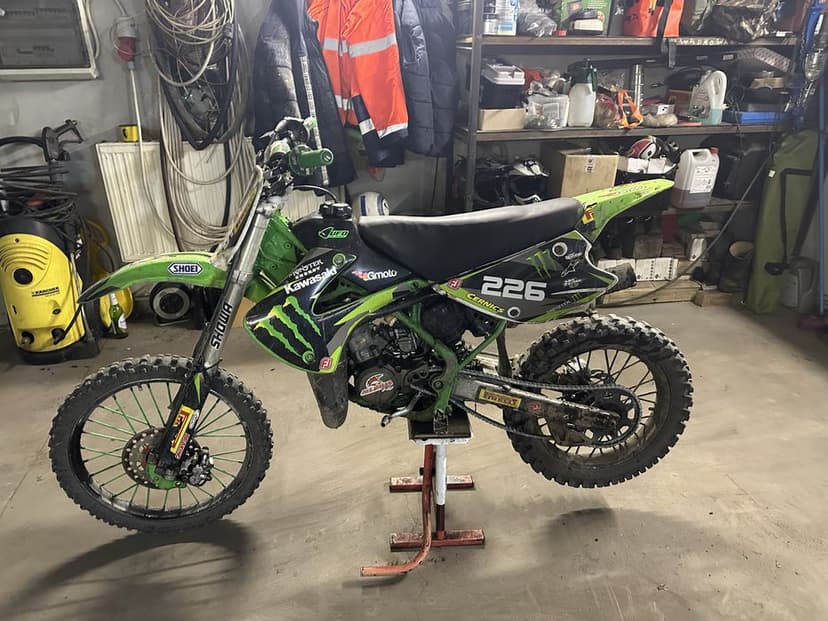 Kawasaki kx 85 + drugi silnik