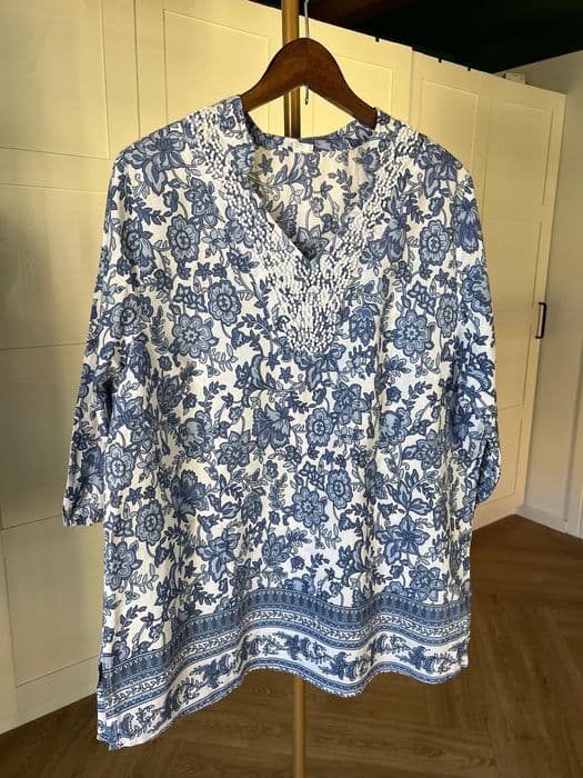 Piękna niebiesko biała bluzka z bawełny rozmiar 46