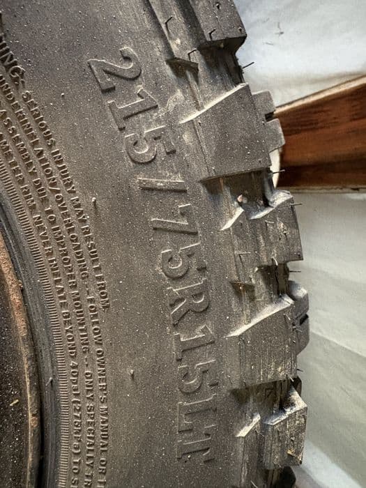 Kola suzuki samurai / 215/75r15 / piekny stan!!