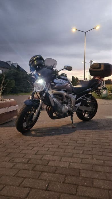 Sprzedam prywatnie motocykl Yamaha FZ6N 2005r