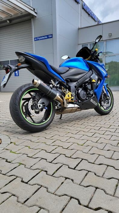 Suzuki gsx s 1000 f