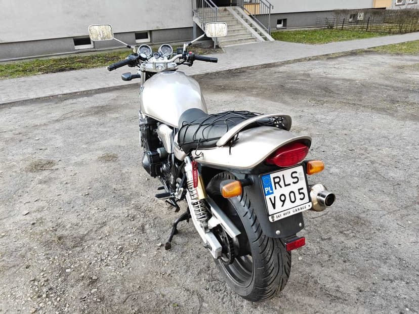 Suzuki GSX 750 Inazuma 1999 - 45 000 km