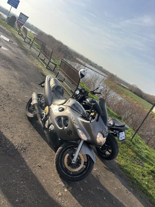 Sprzedam Suzuki GSX 750 F 2003