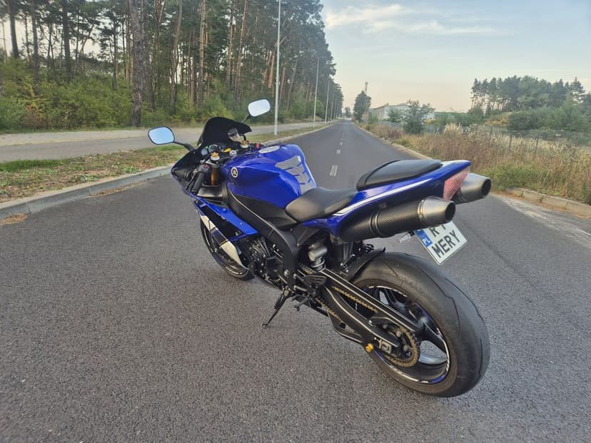 Yamaha r1 rn19 2007 leo vince sbk