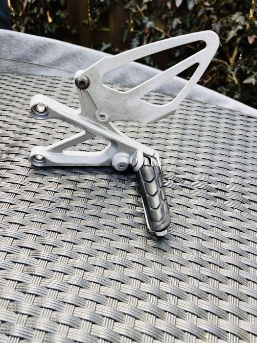 Honda cbr f4i sety lusterka lewy prawy stopki pasażera podnózki