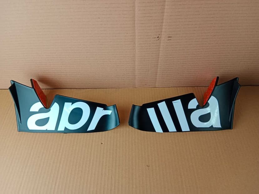 Aprilia RS 660 Skrzydełka Skrzydła Lotka Spojler Lotki Owiewka Przód