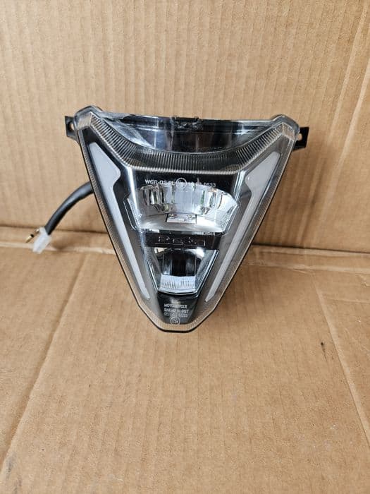 Beta rr 125 LC 21- lampa reflektor przód przednia przedni LED