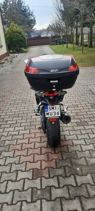 Honda VFR 800 gotowa do sezonu, bezwypadkowa, doposażona