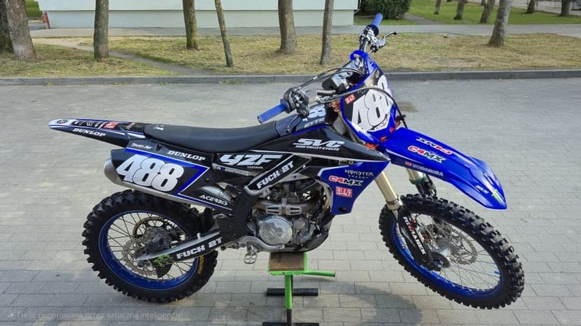 Yamaha Yzf 250 .