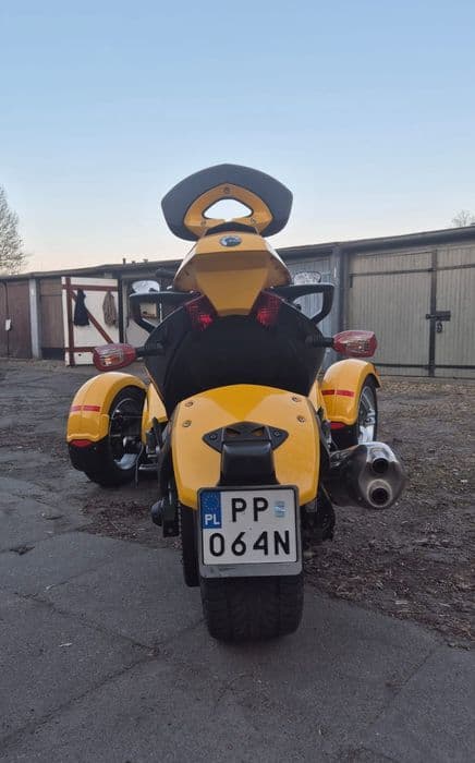 Can-am Spyder 990