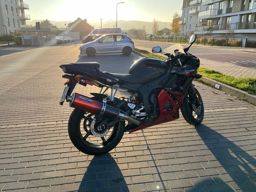 Yamaha R6 RJ05 RJ06 specjalna edycja BLACK with RED FLAME