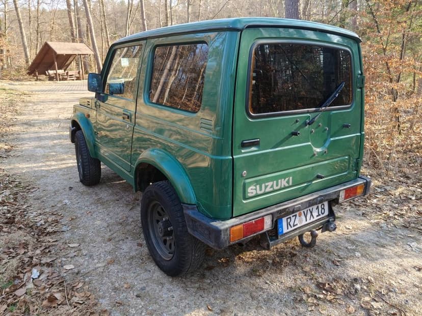 Suzuki samurai 1.3 na wtrysku Niemiec  stan  poszukiwany