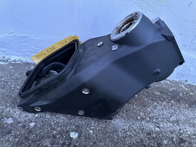 Ducati Panigale 959 Rama Prosta V2