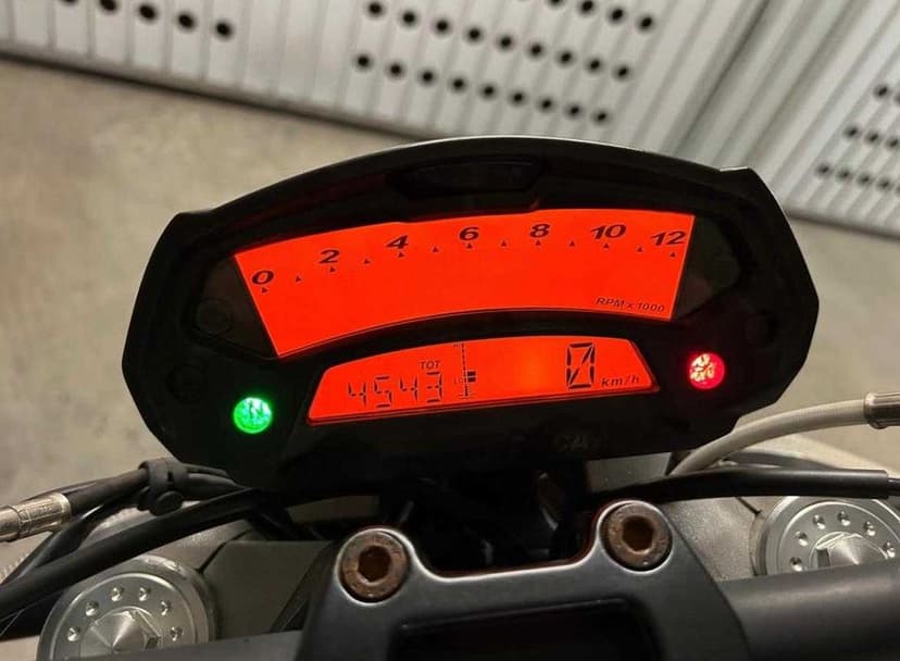 Ducati Monster 696  | 2008 | 4 tys. km | Stan bardzo dobry