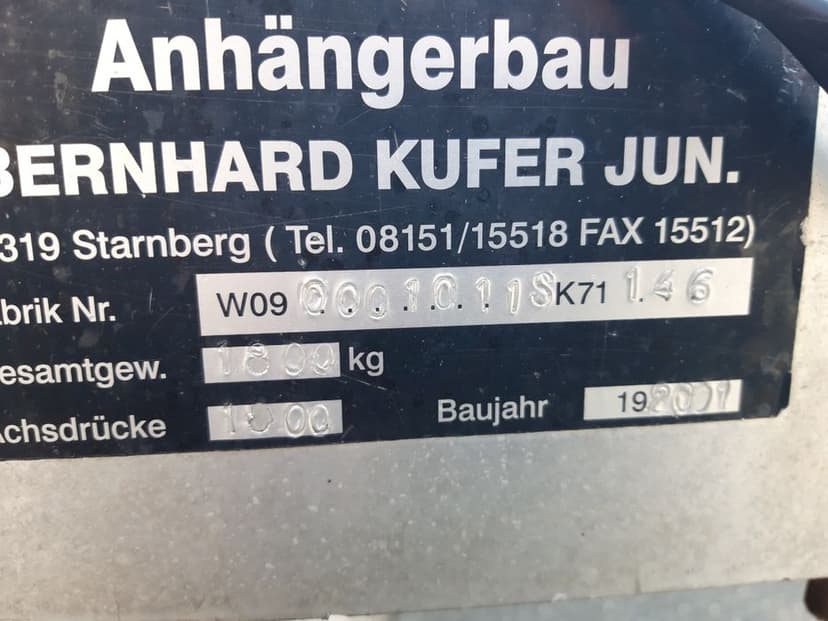 Przyczepa towarowa Nissan Navara w BDB stanie !