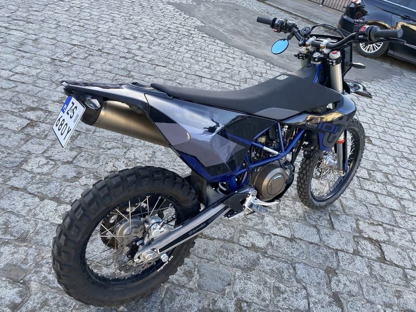 Husqvarna 701 Enduro 2024r 35kw A2