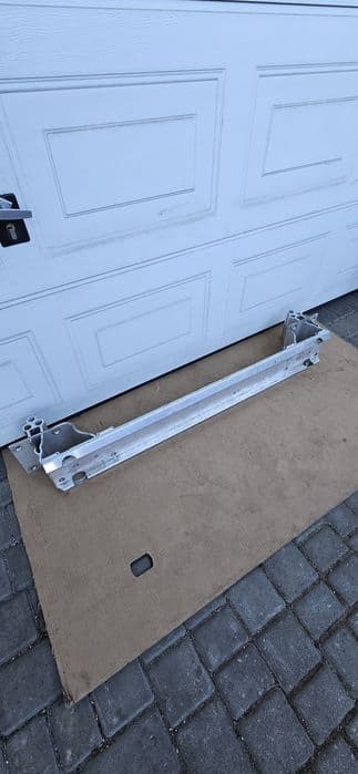 Land Rover Defender II L 663  2 belka tylna, tył,  tylni Orginal nie uszkodzona