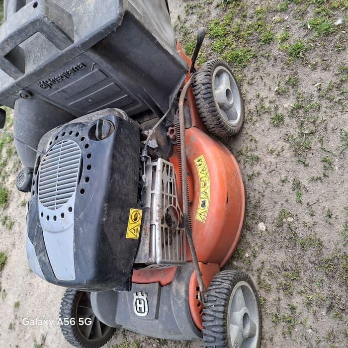 Kosiarka spalinowa  husqvarna