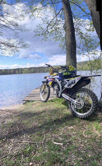 Suzuki RMZ 250  na wtrysku 2011r.