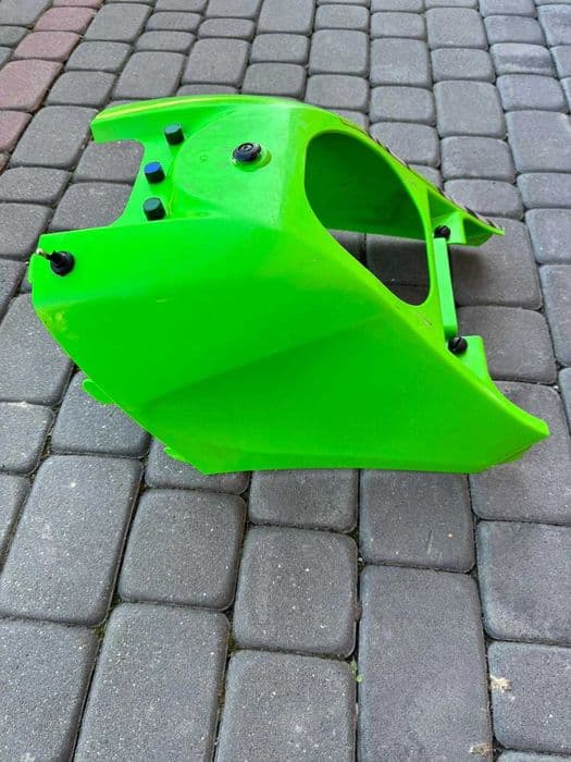 pokrywa filtra powietrza plastik airboxa kawasaki KFX 700 r 04-11