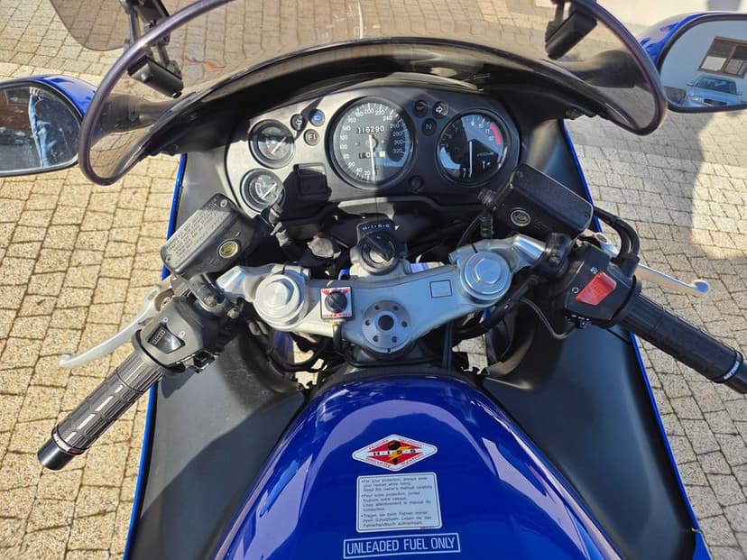 Honda CBR 1100XX Blackbird SC35