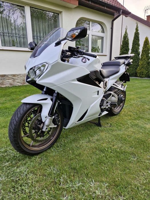 Honda VFR 800 F RC79 2014 wyposażona po serwisie