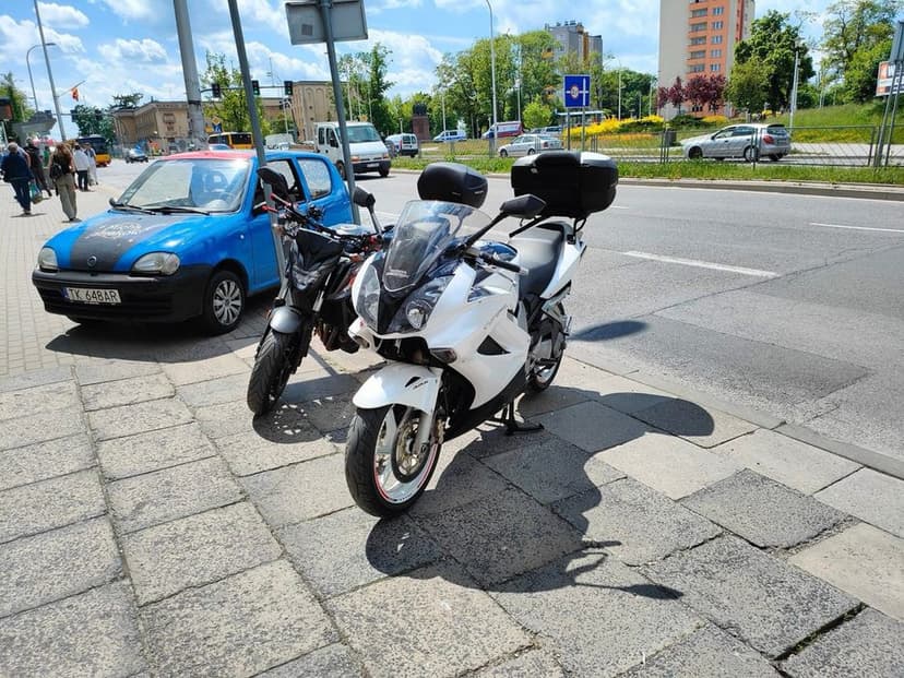 Sprzedam honde vfr 800