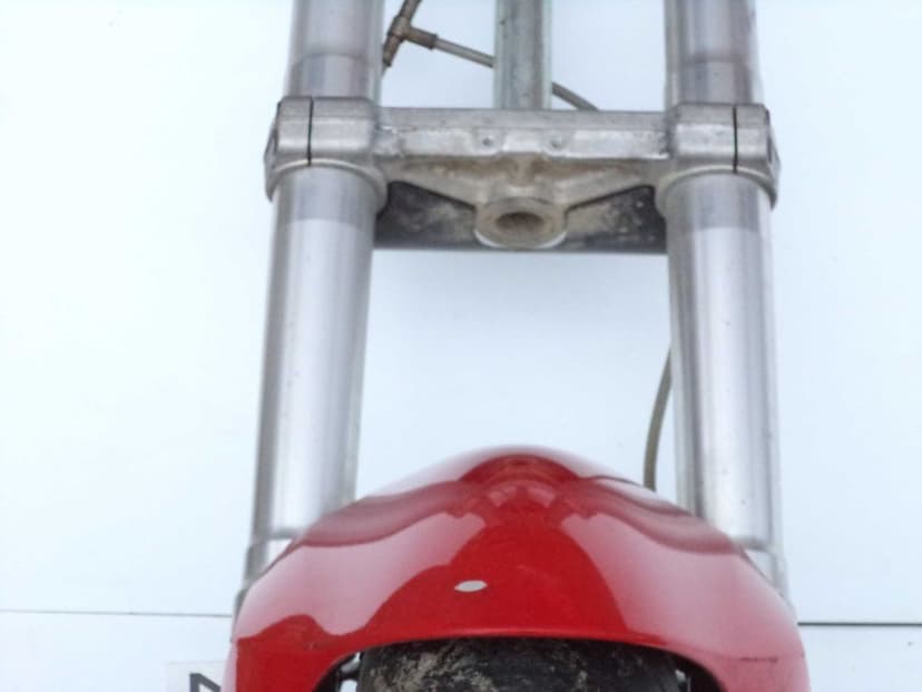 Ducati ds 1000 multistrada  półka dolna sztyca