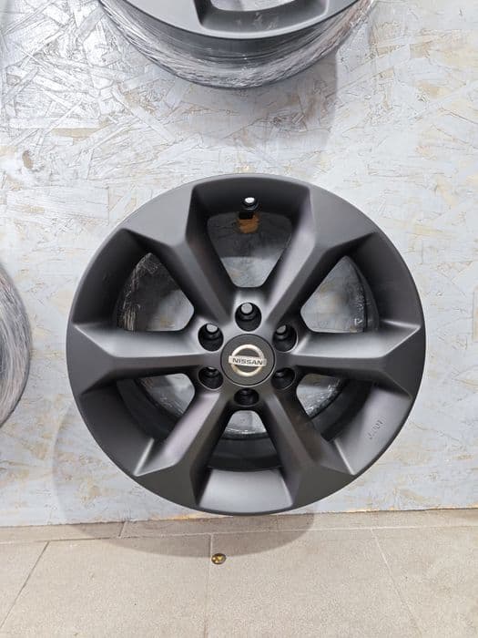 Felgi alu 6x114,3 17" Nissan Navara 7J ET30