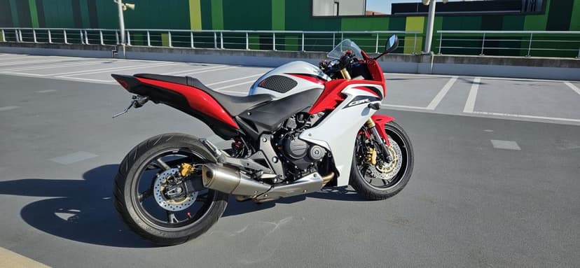 Honda CBR600F 2013r 102KM pc41 motocykl sportowy turystyczny zamiana