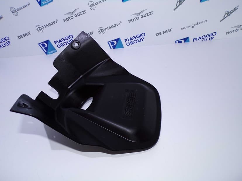 Obudowa Stacyjki Owiewka Aprilia RS660 Tuono 660 OEM.