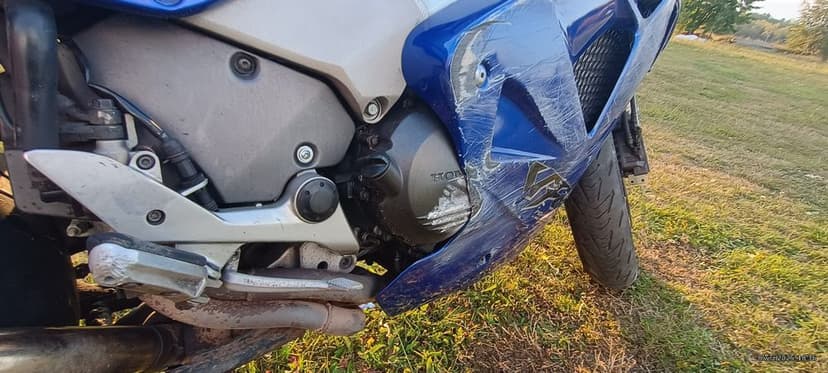 Honda vfr800fi, całość na części