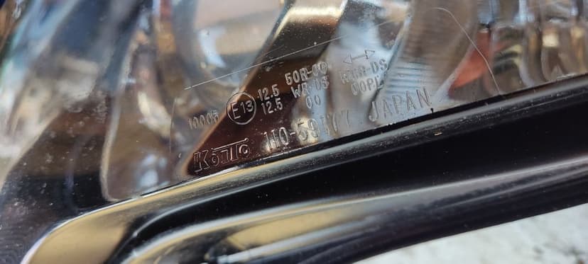 Suzuki GSX-R 750 k8 k9 L0 lampa 600