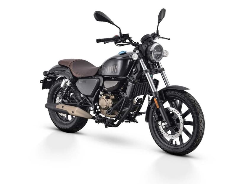 Motocykl Chopper Cruiser QJMOTOR SRV 125cm3 SRV 12V