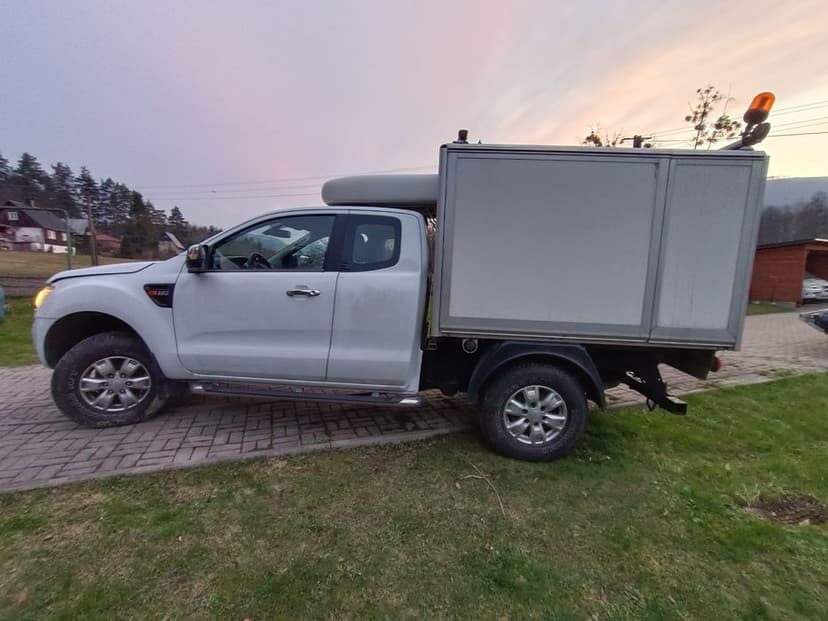 Ford Ranger 4.osobowy,nowy silnik 7000km, cenna brutto