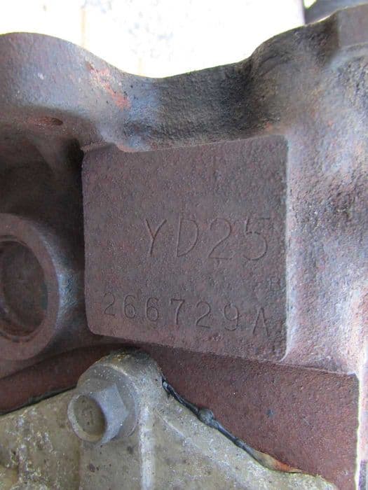 Blok silnik dół tłok wał korbowy nissan navara d22 2.5 di YD25