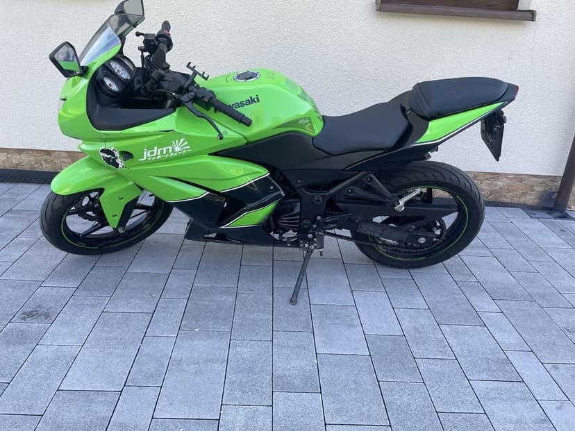 Kawasaki ninja 250 a2