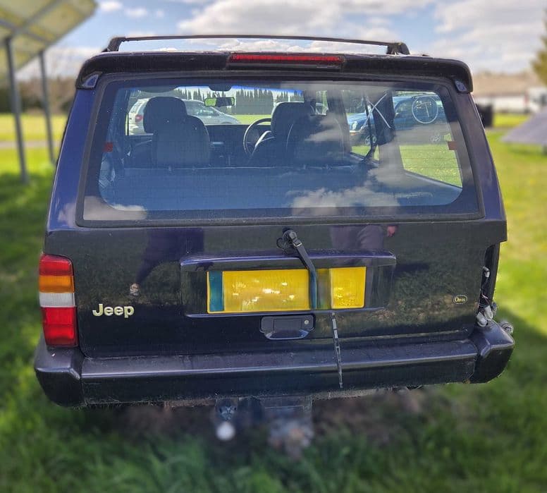 Jeep Cherokee 2.5 td części maska błotnik