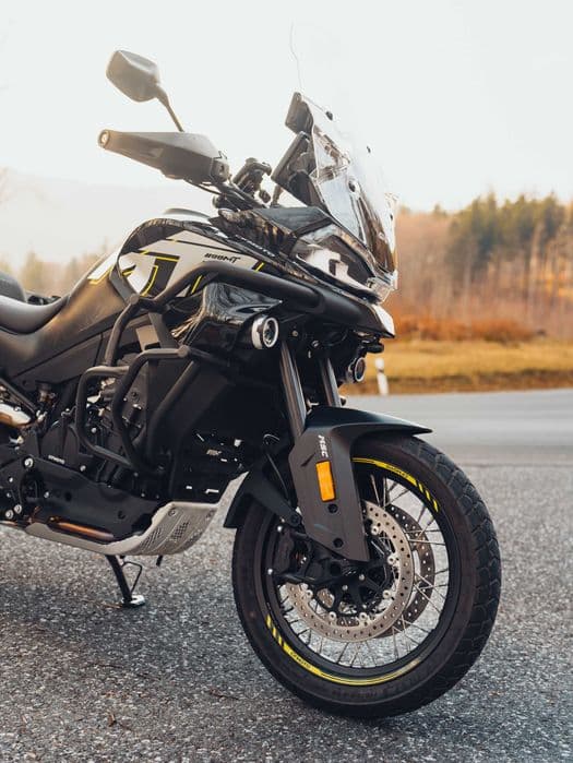 Wynajem motocykli Skrzyczewski BMW R1300 GS ADV ASA BMW R1250 GS BMW RT1200 CF MOTO 800 EXPLORE