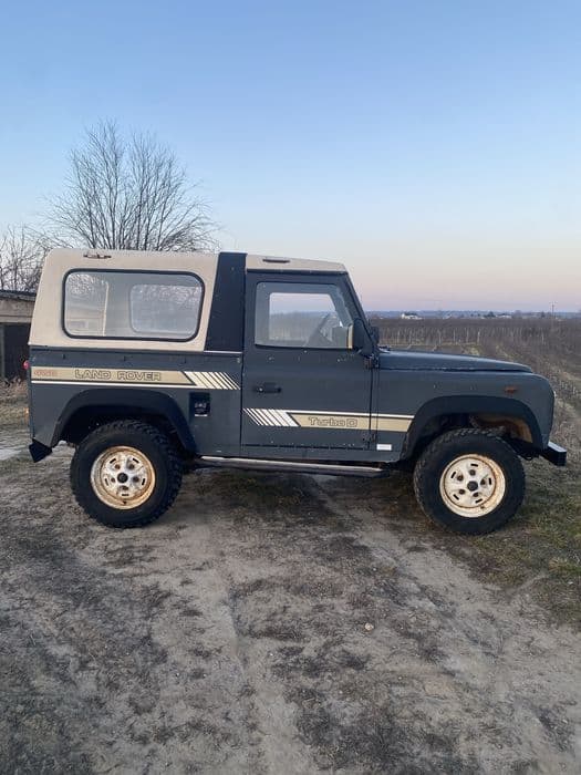 Land Rover Defender series 90 2,5 Turbo Diesel, pick-up, bardzo zdrowy