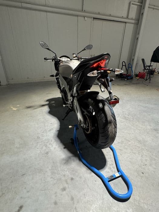 Aprilia Tuono 1000 V4 APRC zamiana