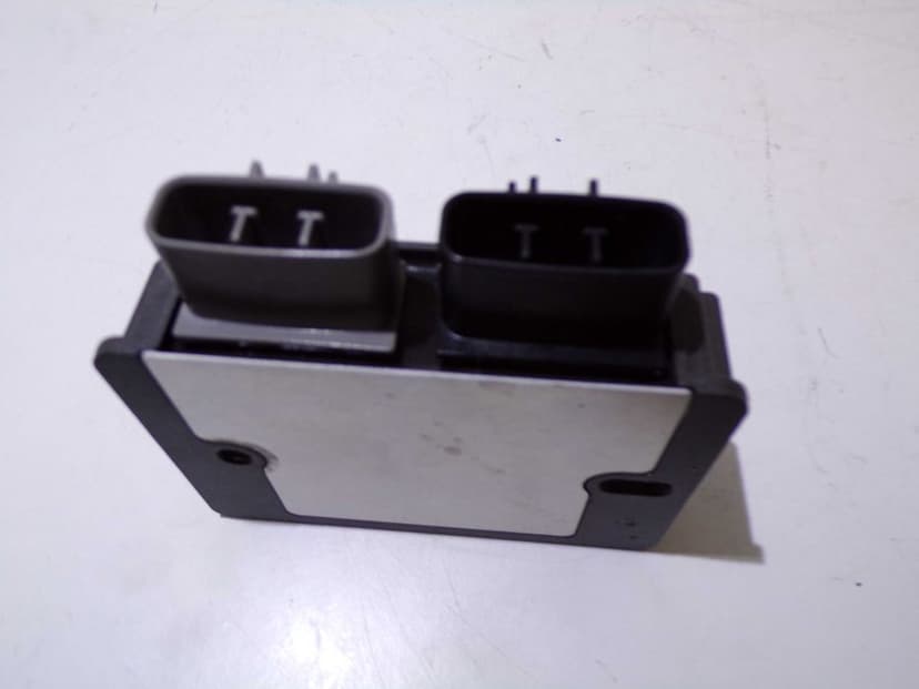 Regulator Napięcia Aprilia RS 660 Tuono Oem.