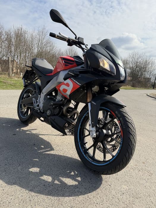 Aprilia RS4 Tuono 125
