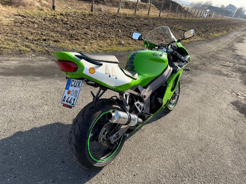 Kawasaki ZX-7R 750 Ninja